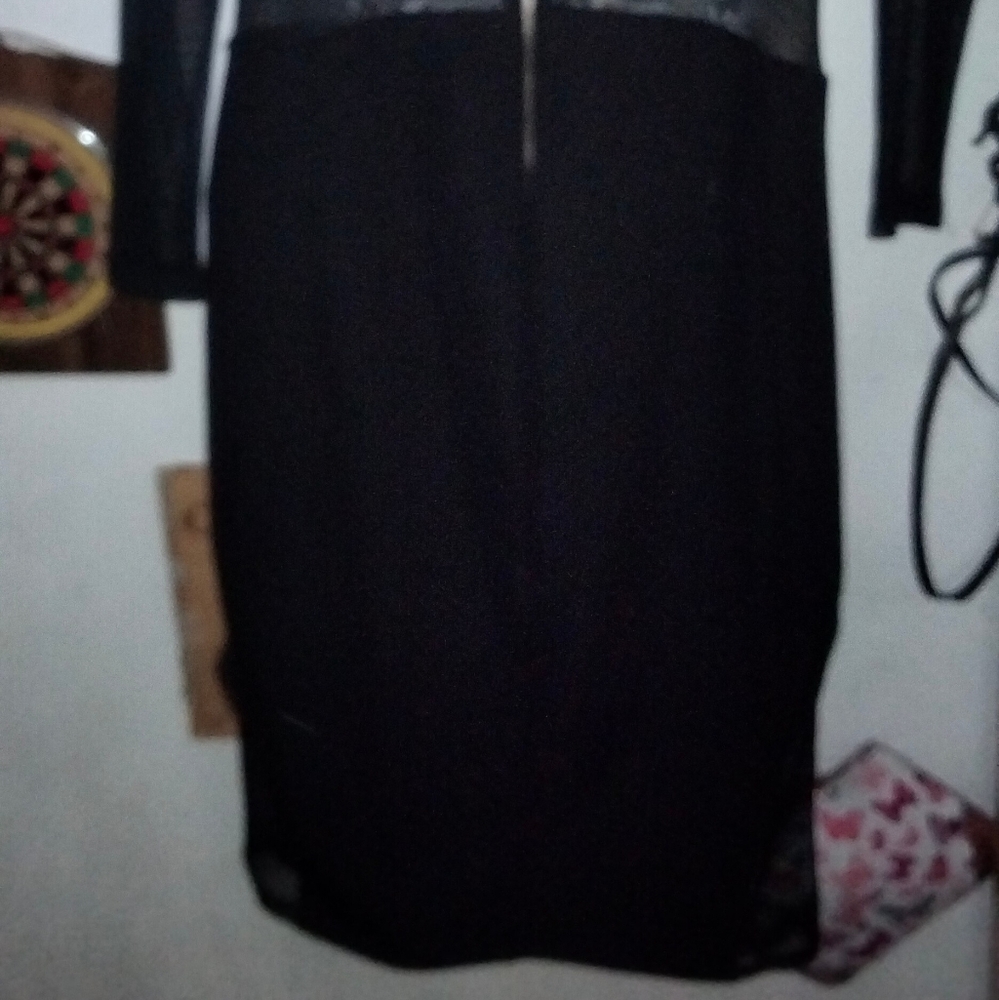 Dress - Picture 2 of 3